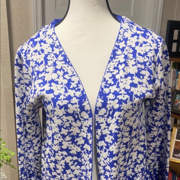 Nina Leonard Blue and White Cardigan - Picture 1 of 5